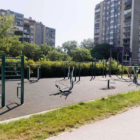 Mirror Апартаменты Суботица